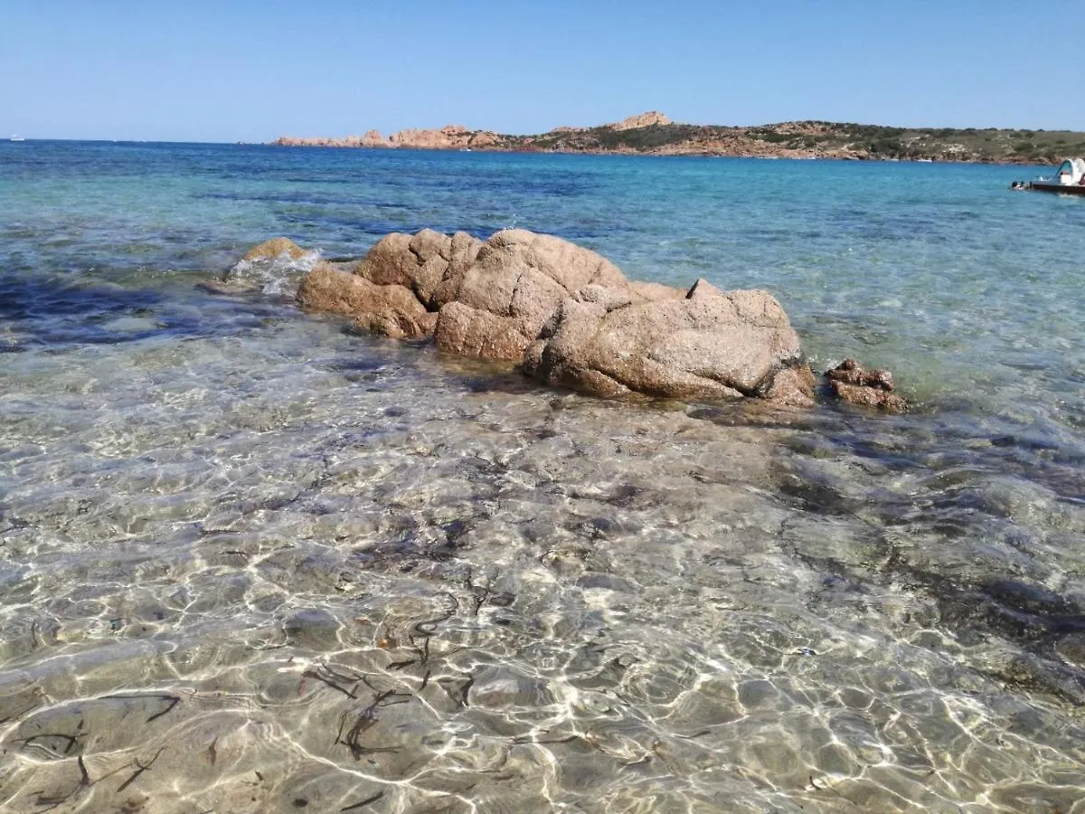 Fronte Mare Attico Indipendente Ed Esclusivo Con Terrazza Panoramica Daire Isola Rossa