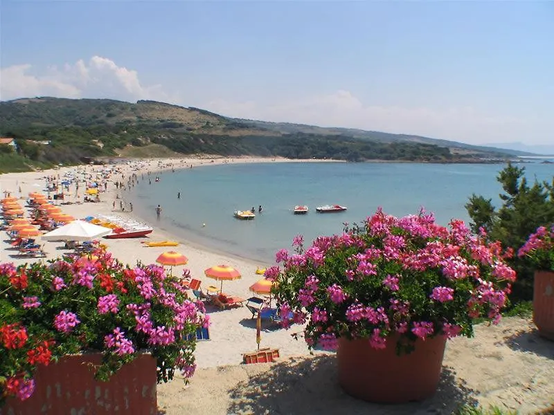 Fronte Mare Attico Indipendente Ed Esclusivo Con Terrazza Panoramica Daire Isola Rossa