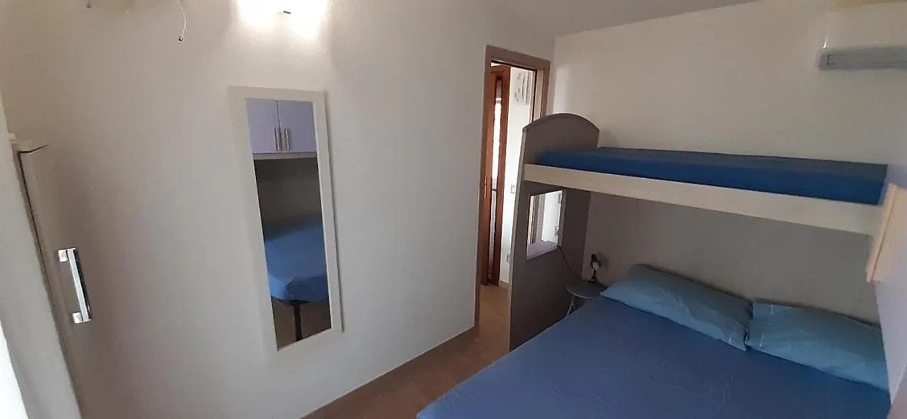 Appartamento Fronte mare attico indipendente ed esclusivo con terrazza panoramica Isola Rossa  Isola Rossa (Sassari)