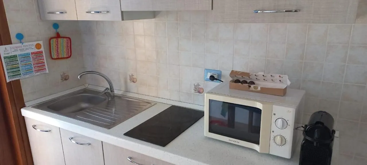 Appartamento Fronte mare attico indipendente ed esclusivo con terrazza panoramica Isola Rossa  Italia