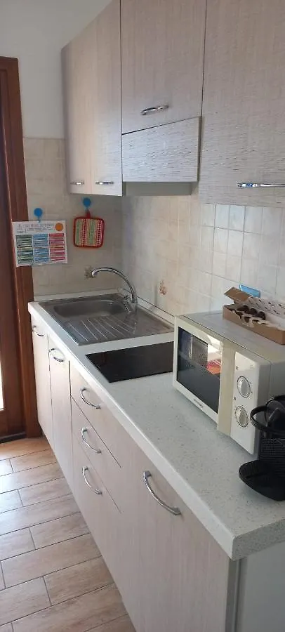 Fronte Mare Attico Indipendente Ed Esclusivo Con Terrazza Panoramica Daire Isola Rossa