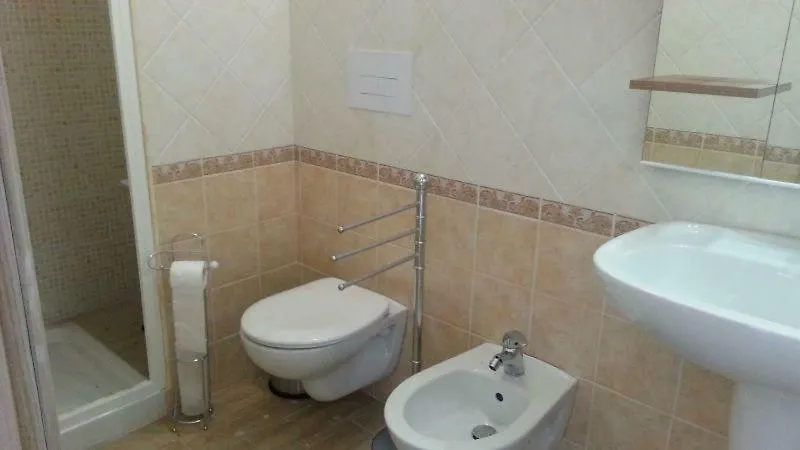 Apartament Fronte Mare Attico Indipendente Ed Esclusivo Con Terrazza Panoramica Isola Rossa
